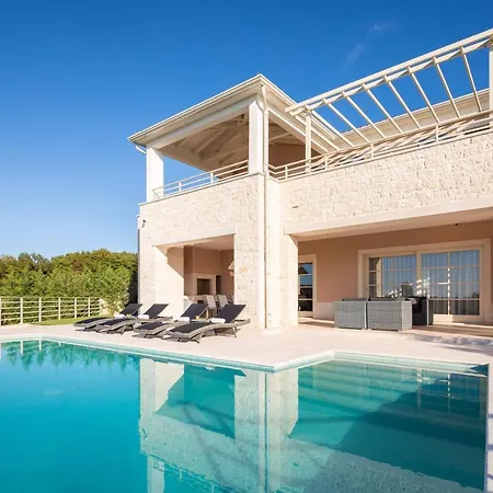 Villa Blanche By Ilc Brtonigla Exterior photo