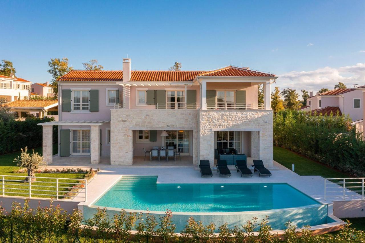 Villa Blanche By Ilc Brtonigla