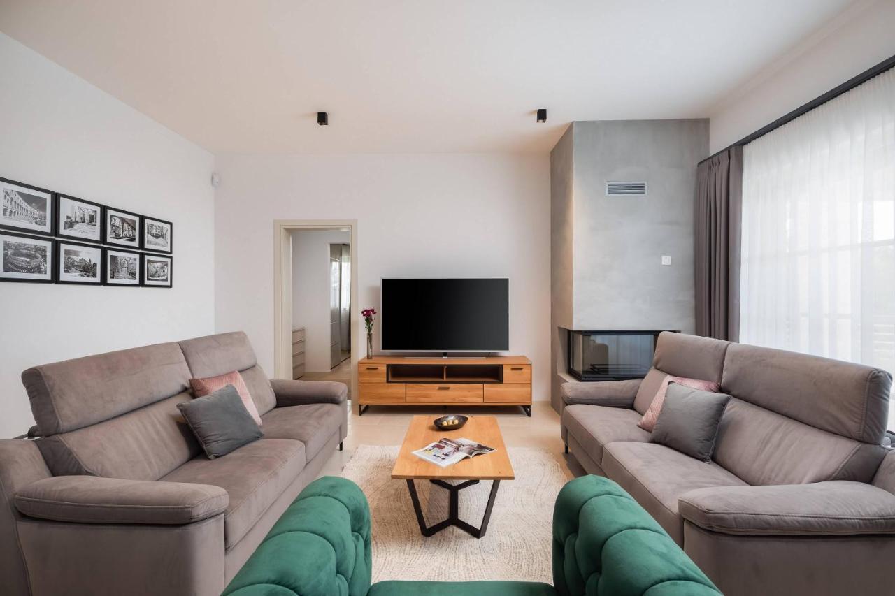 Villa Blanche By Ilc