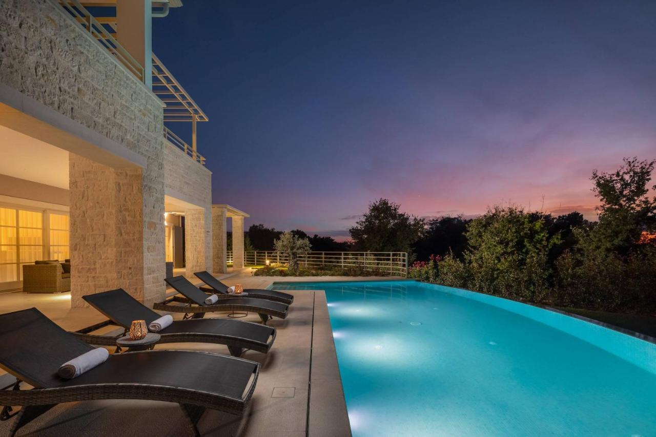 Villa Blanche By Ilc Brtonigla